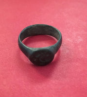 Roman-bronze-Signet-Ring-1st-to-5th-Century-www.nerocoins.com